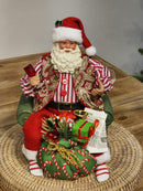 PAPAI NOEL SENTADO NO SOFÁ - COLECIONÁVEL - 28CM