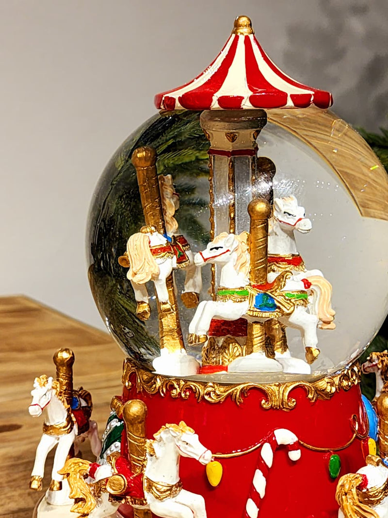 GLOBO A CORDA COM ÁGUA CARROSSEL COM MOVIMENTO 20,5CM